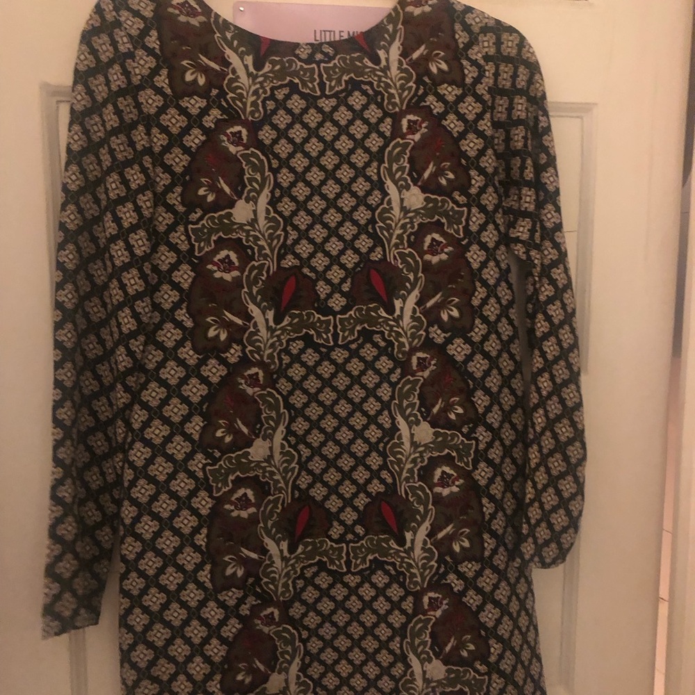 Xhilaration Black and Red Patterned Long Sleeve Dress